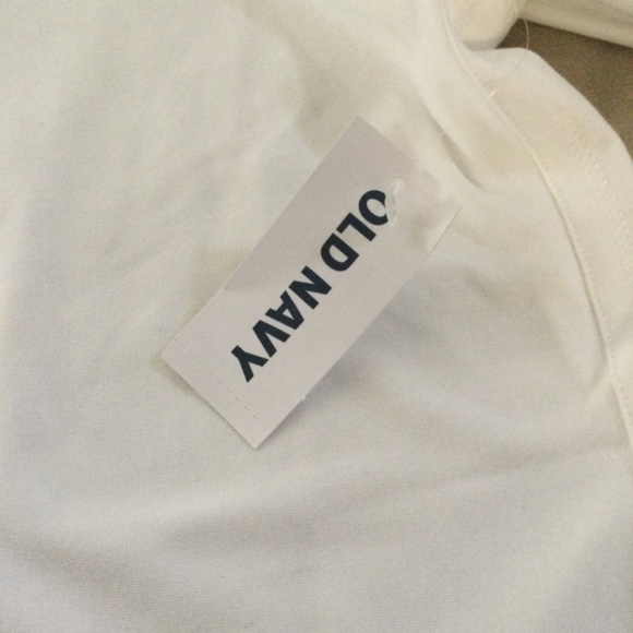 Brand new girls old navy top - Picture 3 of 3